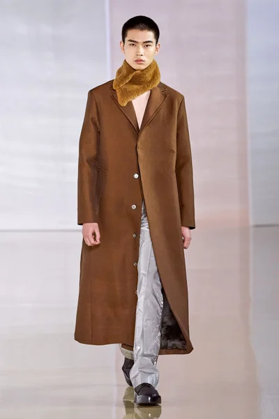 Look 26